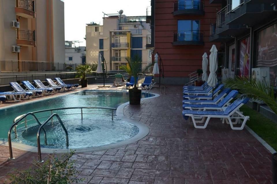 Апартамент Cacao Residence Slăntjev Brjag Exteriör bild
